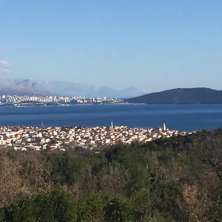 5 Bedroom Between Split And Trogir Kaštel Novi