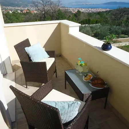 Βίλα 5 Bedroom Between Split And Trogir *