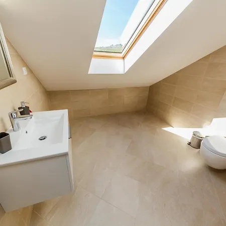 Βίλα 5 Bedroom Between Split And Trogir *