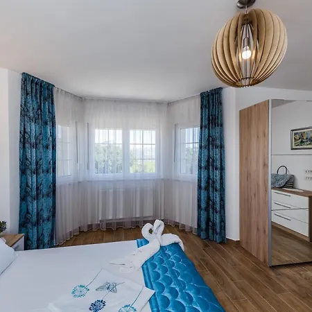 5 Bedroom Between Split And Trogir