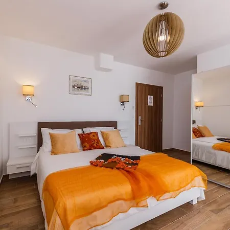 Βίλα 5 Bedroom Between Split And Trogir *