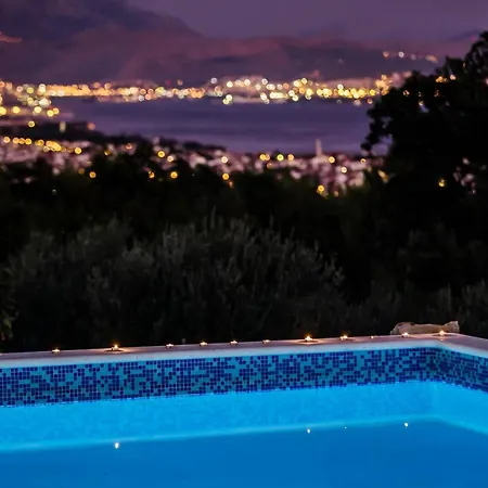 5 Bedroom Between Split And Trogir *