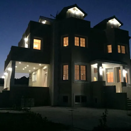 5 Bedroom Between Split And Trogir Villa Kaštel Novi
