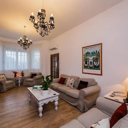 5 Bedroom Between Split And Trogir Villa