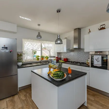 5 Bedroom Between Split And Trogir Villa