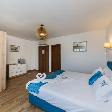 5 Bedroom Between Split And Trogir * Kaštel Novi